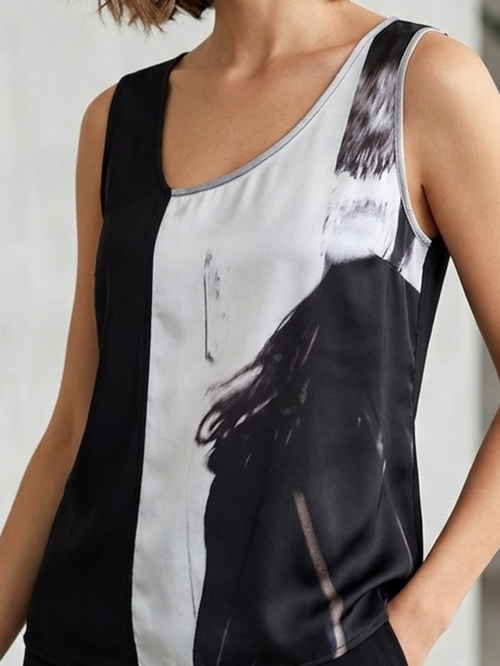 Garcia Jeans Sleeveless Graphic Top